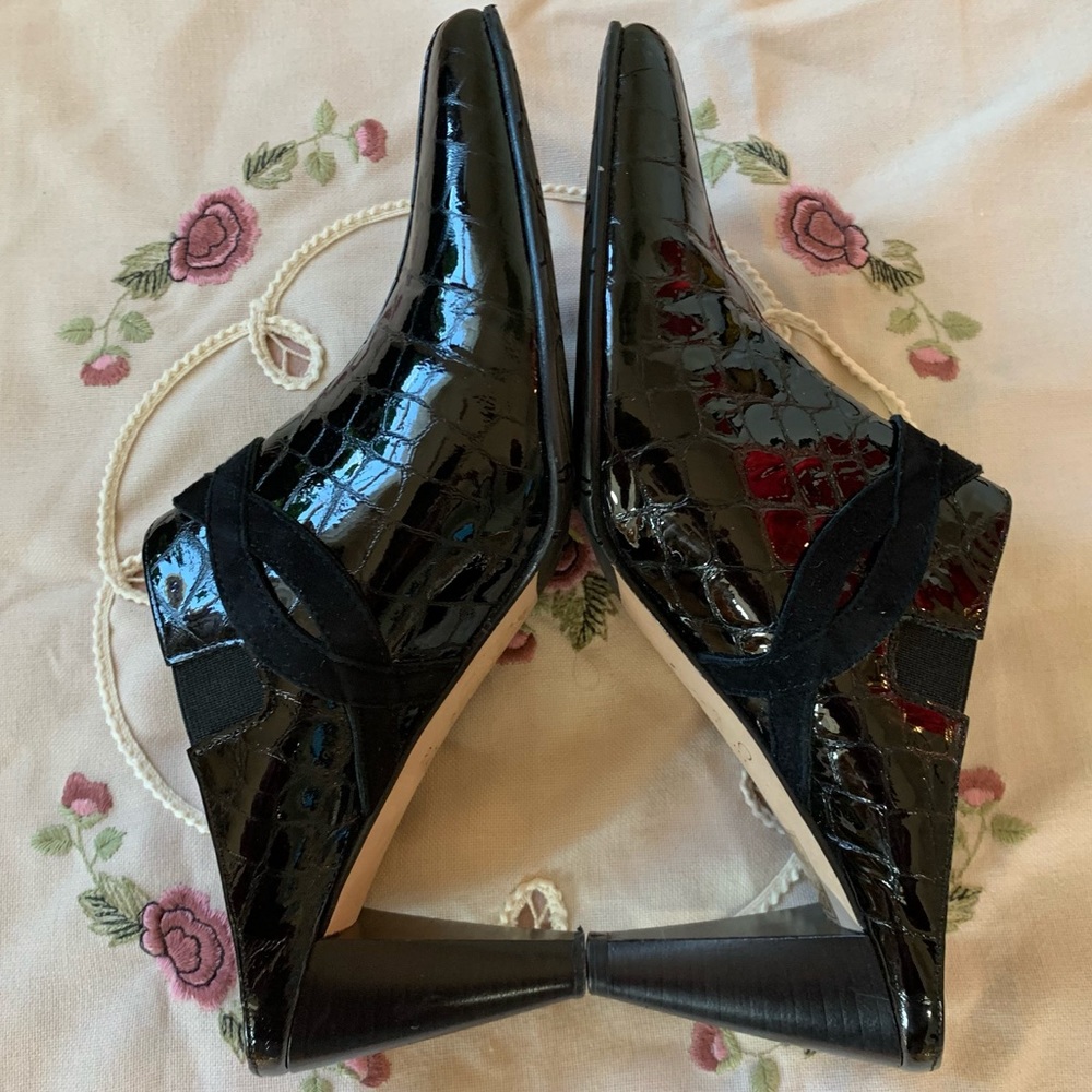 Brighton Leather Romeo Mules - Picture 5 of 12